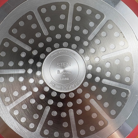 New in Box STEN Masterpro by Alessi 5.1 L High Casserole with Lid - Picture 4 of 11